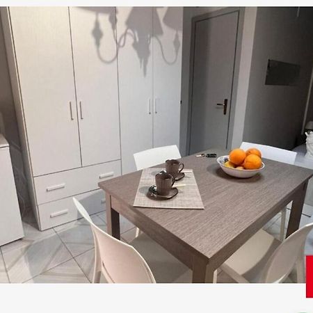 パレルモCasa Vacanze La Rocca 2アパートメント エクステリア 写真